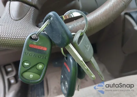 2003 Honda Cr-V Lx from USA, damaged, VIN SHSRD78463U140998